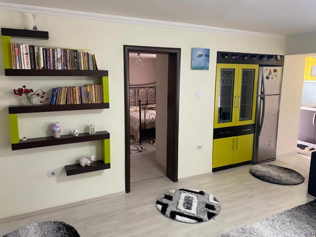 Lula Guesthouse Gjirokastra Kültér fotó